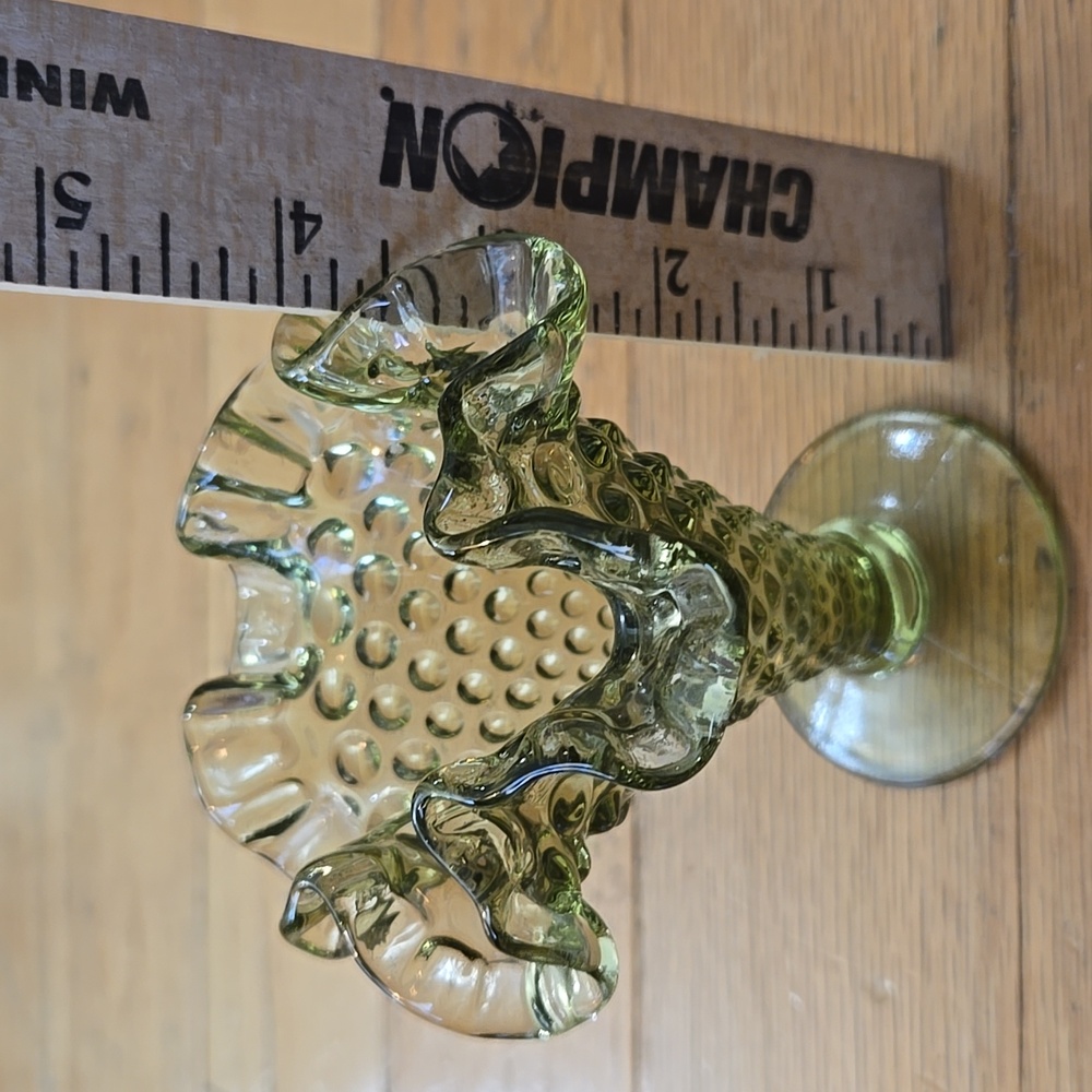 VTG Fenton Soft Green Glass Ruffled Hobnail 3.75" Small Vase - Picture 6 of 6